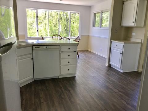 77 Siems Cir, Roselle, IL 60172 photo 9