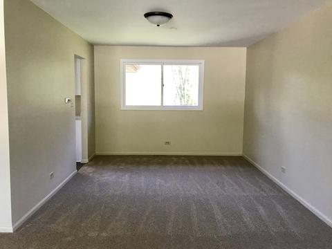 77 Siems Cir, Roselle, IL 60172 photo 5