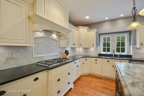 1226 N Eagle St, Naperville, IL 60563 photo 5
