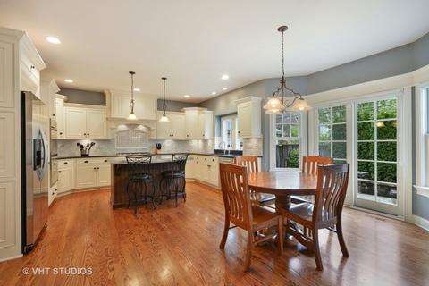 1226 N Eagle St, Naperville, IL 60563 photo 6