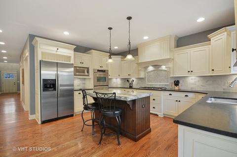 1226 N Eagle St, Naperville, IL 60563 photo 4