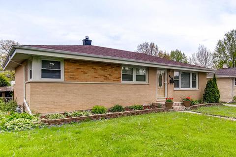 839 N Sumner St, Addison, IL 60101 photo 2