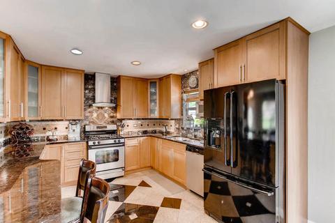 839 N Sumner St, Addison, IL 60101 photo 10