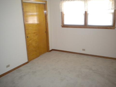 7406 57 Pl, Summit, IL 60501 photo 11