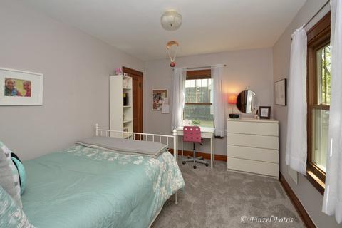464 S State St, Elgin, IL 60123 photo 10