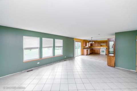 16431 Spring Creek Ln, Plainfield, IL 60544 photo 9