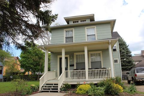 115 S Chapel St, Elgin, IL 60120 photo 2
