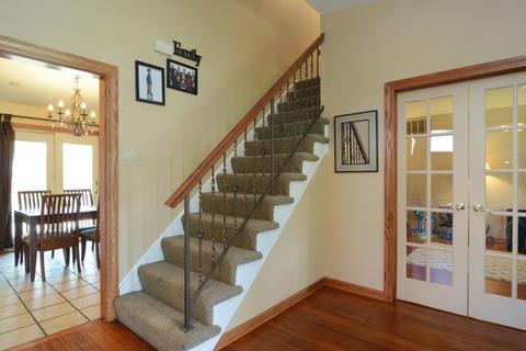 856 E Patten Dr, Palatine, IL 60074 photo 2