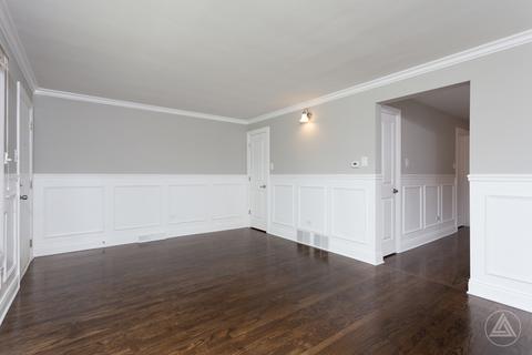 410 E 89th Pl, Chicago, IL 60619 photo 4