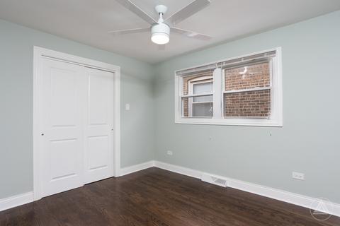 410 E 89th Pl, Chicago, IL 60619 photo 9
