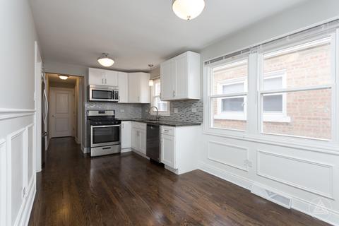 410 E 89th Pl, Chicago, IL 60619 photo 2