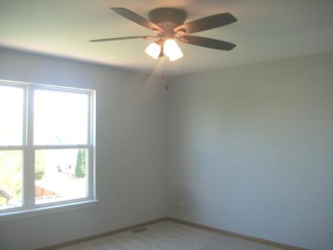 2216 Covington Ln, Plainfield, IL 60586 photo 9