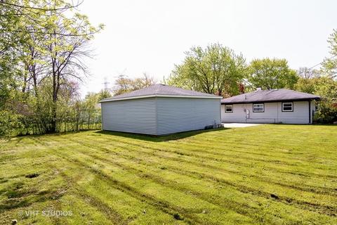 692 Sandra Ln, Wheeling, IL 60090 photo 10