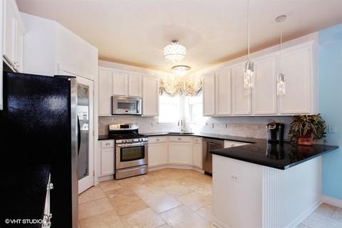 2005 Fairfield Dr, Plainfield, IL 60586 photo 5