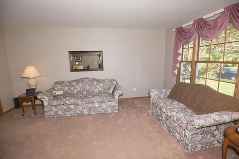 710 3rd St, Manhattan, IL 60442 photo 2