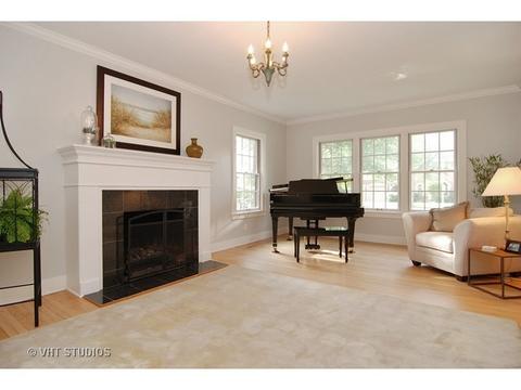 220 E South St, Elmhurst, IL 60126 photo 9