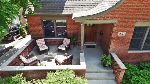 220 E South St, Elmhurst, IL 60126 photo 7