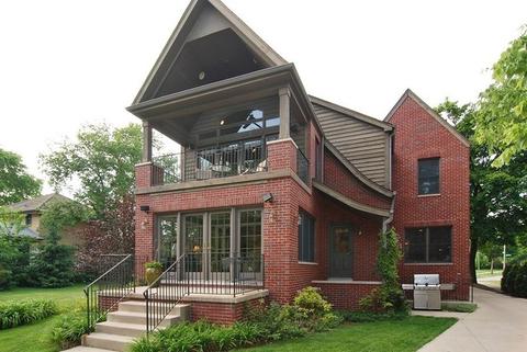 220 E South St, Elmhurst, IL 60126 photo 4