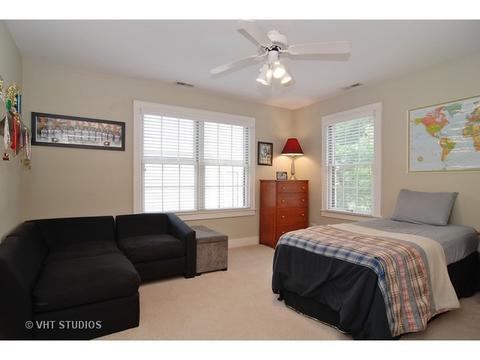 220 E South St, Elmhurst, IL 60126 photo 23