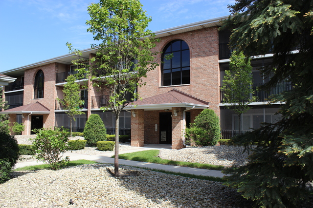 13430 E Circle Dr #507, Crestwood, IL 60445 photo 2
