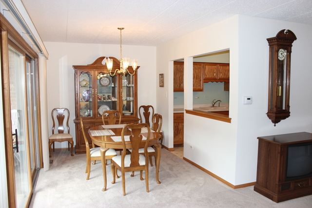 13430 E Circle Dr #507, Crestwood, IL 60445 photo 11