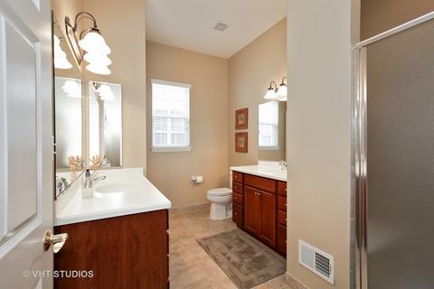 3863 Valhalla Dr, Elgin, IL 60124 photo 9