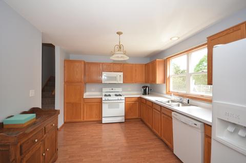 1710 Pebble Beach Dr, Plainfield, IL 60586 photo 7
