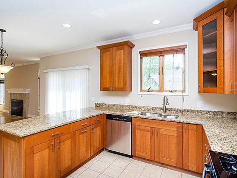 2231 Ottawa St, Des Plaines, IL 60016 photo 14