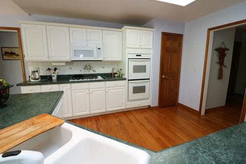 3650 Bunker Hill Dr, Algonquin, IL 60102 photo 9