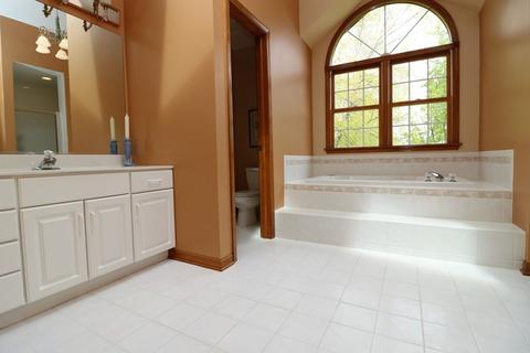3650 Bunker Hill Dr, Algonquin, IL 60102 photo 17