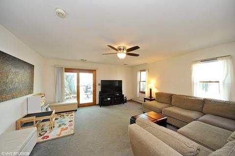 948 S Wolf Rd, Des Plaines, IL 60016 photo 6