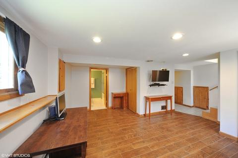 948 S Wolf Rd, Des Plaines, IL 60016 photo 7