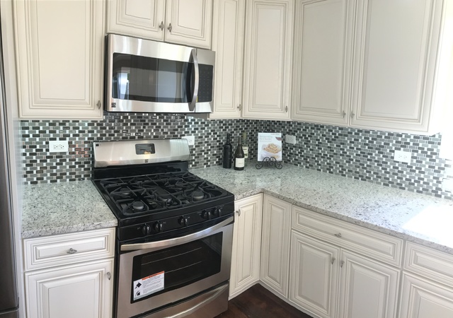 14646 Independence Dr, Plainfield, IL 60544 photo 7