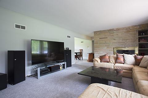 528 64th St, Willowbrook, IL 60527 photo 4