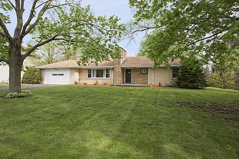 528 64th St, Willowbrook, IL 60527 photo 1