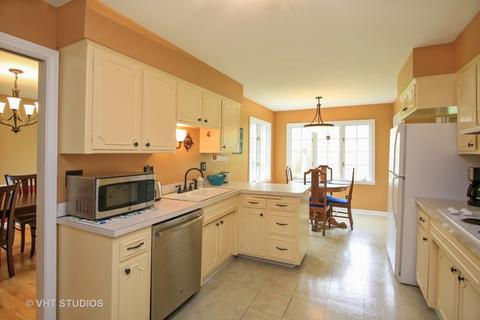 1040 Rolling Pass, Glenview, IL 60025 photo 4