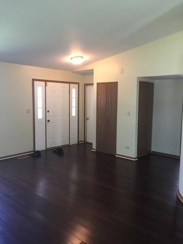 750 Thoreau Dr, Elgin, IL 60120 photo 7