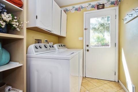 1295 Freeman Rd, Hoffman Estates, IL 60192 photo 16
