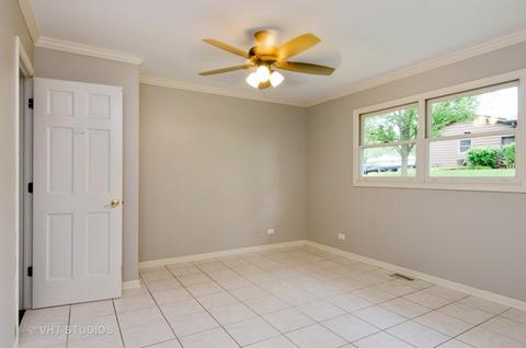 9811 Amanda Ln, Algonquin, IL 60102 photo 5