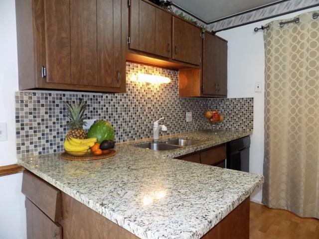 483 Thornhill Ln #D2, Wheeling, IL 60090 photo 2