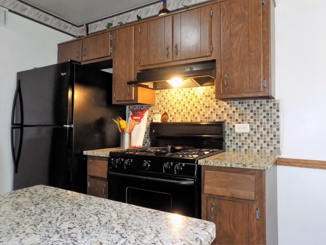 483 Thornhill Ln #D2, Wheeling, IL 60090 photo 3