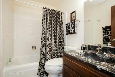 709 E Devon Ave, Roselle, IL 60172 photo 10
