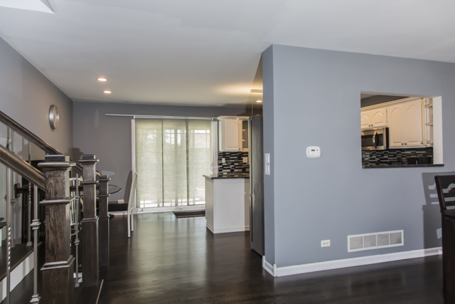 1119 Washington St, Bartlett, IL 60103 photo 4