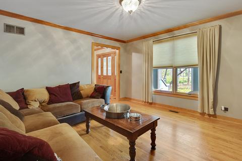 4 N770 Powis Rd, Wayne, IL 60184 photo 9