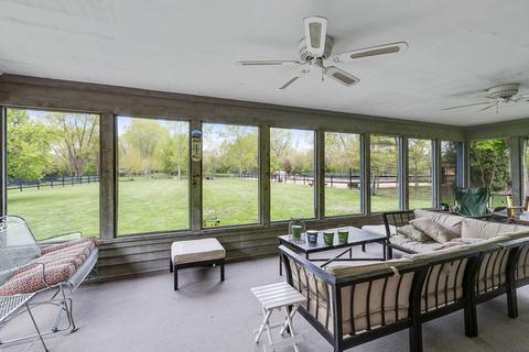 4 N770 Powis Rd, Wayne, IL 60184 photo 7