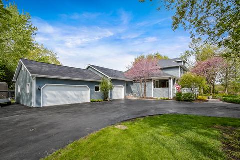 4 N770 Powis Rd, Wayne, IL 60184 photo 2