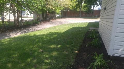 264 Seneca St, Elgin, IL 60120 photo 2
