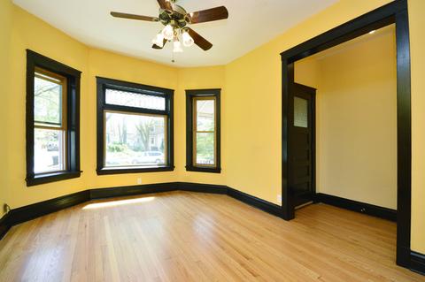 2008 W Estes Ave, Chicago, IL 60645 photo 8