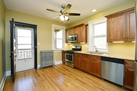 2008 W Estes Ave, Chicago, IL 60645 photo 6