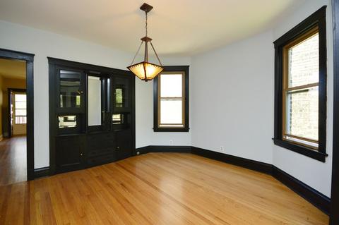 2008 W Estes Ave, Chicago, IL 60645 photo 4